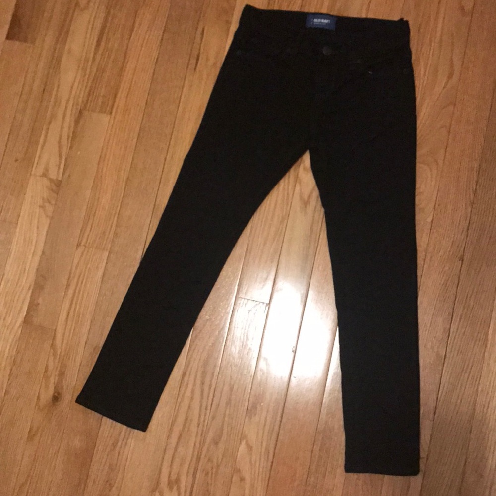 Girls black Old Navy skinny jeans. Size 7 regular.